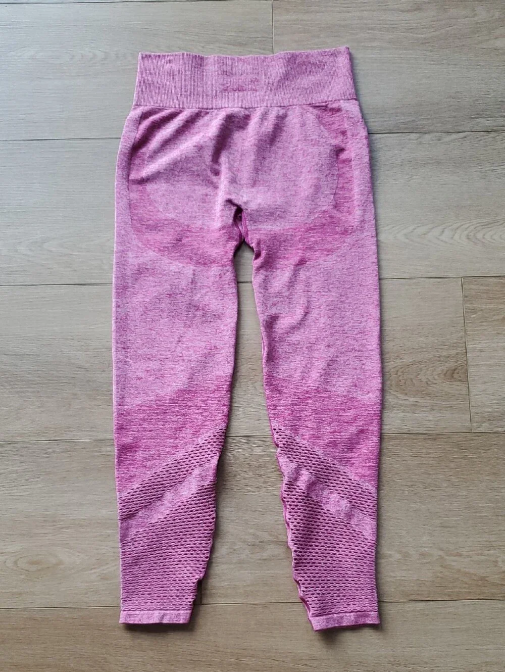 Victoria Secret Pink Seamless Active Leggings, Size Medium